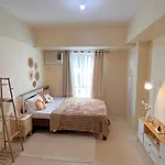 Cozy Boho Studio Inside It Park